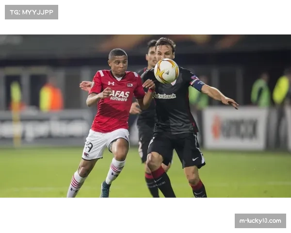 埃因霍温联赛开局三轮全胜，第四轮爆冷失利脚步放缓